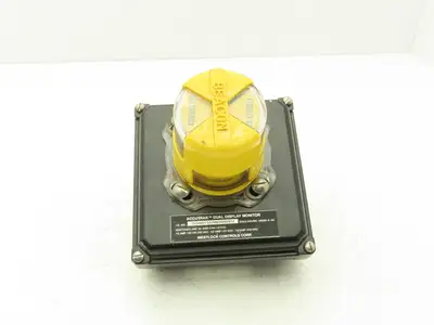Westlock 2004NBY2A2M020000412 Accutrak Valve Positioner Dual Display Monitor