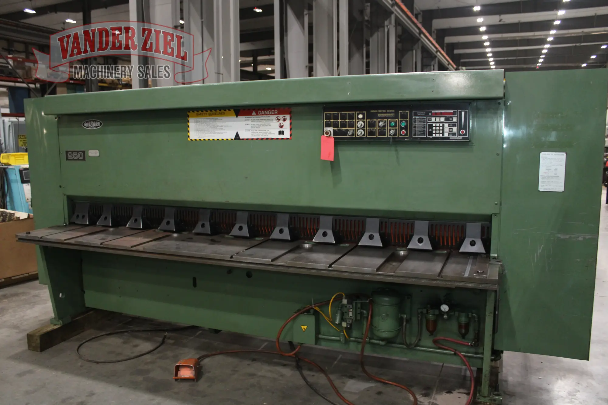 Used CINCINNATI 250 X 10 Power Squaring Shears (Inch) Michigan US | Vander Ziel Machinery Sales #1708903