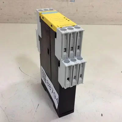 USED SIEMENS 3TK2 821-1CB30