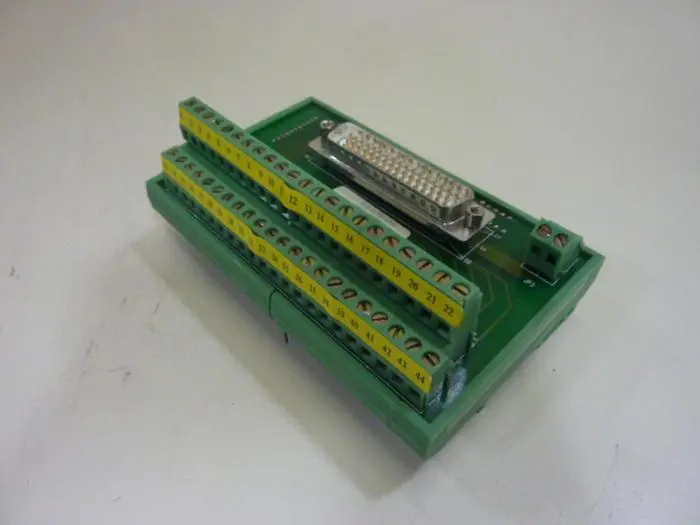 Used ALLEN BRADLEY 2090-U3BB-D44 SER B Circuit Boards Michigan US | Ideal Machinery #587127