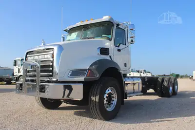 New | in-Stock 2026 MACK GRANITE 64BR Cab Chassis trucks Texas US | Roll Off Truck World #1491873