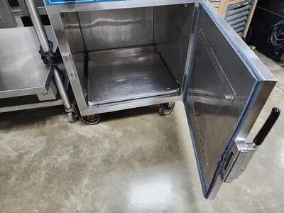 Used Alto Shaam Used Alto-Shaam 750-S Heated Holding Cabinet Warmer - Mobile, 120V Hot Food Warming, Holding, & Transport Cabinets Illinois US | Falcon Restaurant Supply #1376798