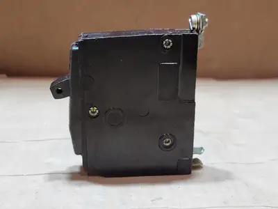USED SQUARE D QOB130
