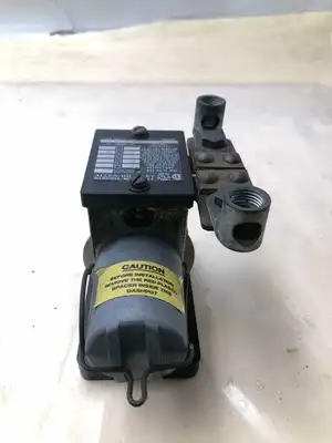 Allen-Bradley 810-A15A Inverse Time Relay 130VAC 124VDC 87A