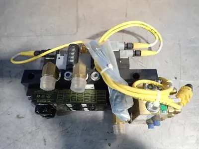 Multi-solenoid Valve Manifold Assembly
