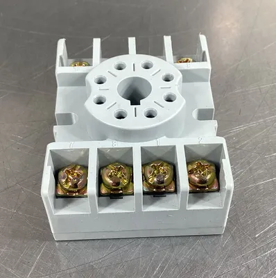 SQUARE D 8501NR51 Ser B Relay Socket 4D