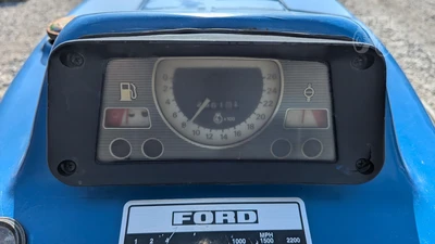 USED 1985 FORD 2910