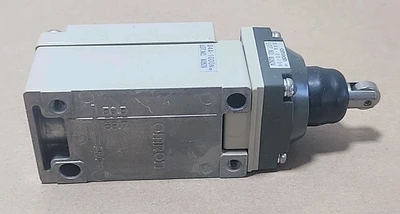 NEW Omron D4A-1110N