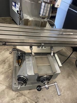 BRIDGEPORT SERIES 1 2HP 9"x48" Vertical Mills | PM Machines (4)