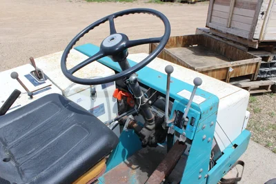 USED 1998 TENNANT 220