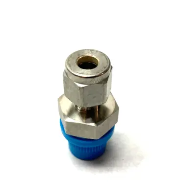 USED SWAGELOK STAINLESS STEEL MALE TUBE CONNECTOR FITTING 1/4" ISO THREAD