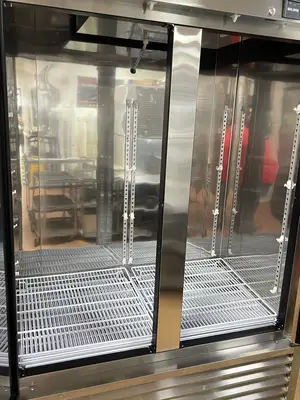 Used Maxx Cold Used 54" Maxx Cold MCR-49FDHC Stainless Two Section Reach In Refrigerator 120V Refrigerators Illinois US | Falcon Restaurant Supply #1374945