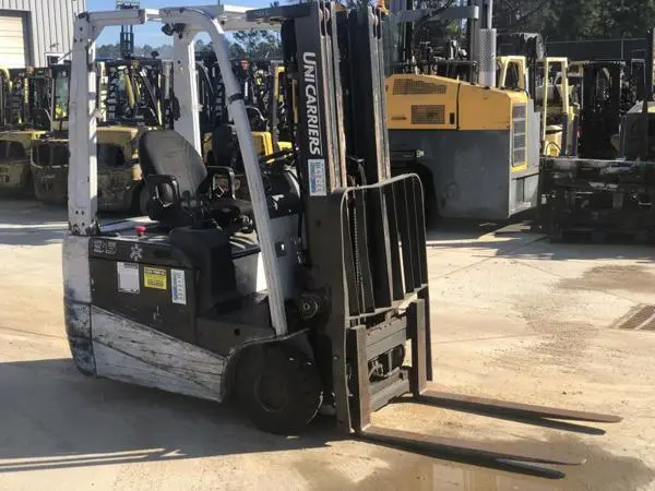 Used 2015 UNICARRIERS TX35 3-Wheel Sit down Electric Counterbalance Forklifts South Carolina US | Zoom Lifts & Equipment #1182305