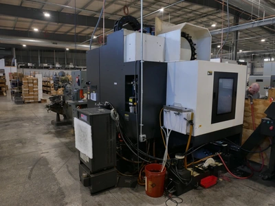 2010 HYUNDAI WIA F500 Vertical Machining Centers | USED CNC (3)
