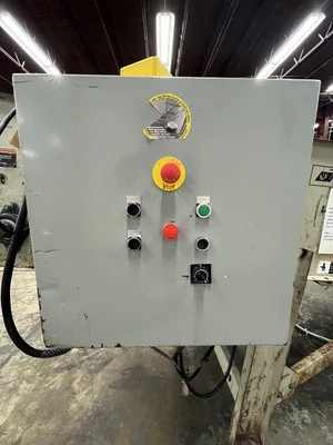 USED REPUBLIC MACHINE RZL52-200-S-15-3-80-D
