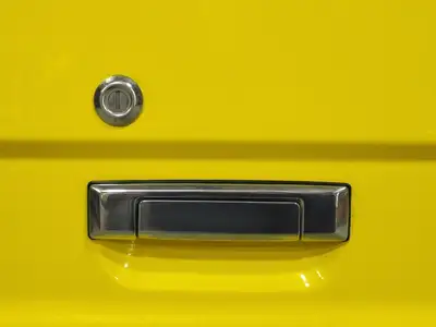NEW TOYOTA 67002-60500
