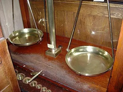 0644-385 Antique Daube & Hopken Balance Beam Scale