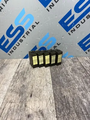 SIEMENS 6ES7 138-4FB03-0AB0 Electrical/PLC/Automation | ESS Industrial Equipment Sales (1)