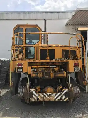 USED 1993 TRACKMOBILE 4300 TM