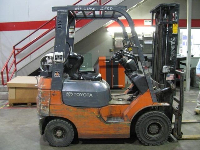 Used TOYOTA 3000 LBS 4-Wheel Sit down Electric Counterbalance Forklifts US | Miami Dade Forklift #759153
