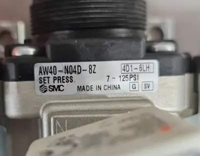 SMC AW-N04D-8Z + VHS40-N04-Z Main Pressure Regulator Loc6D32