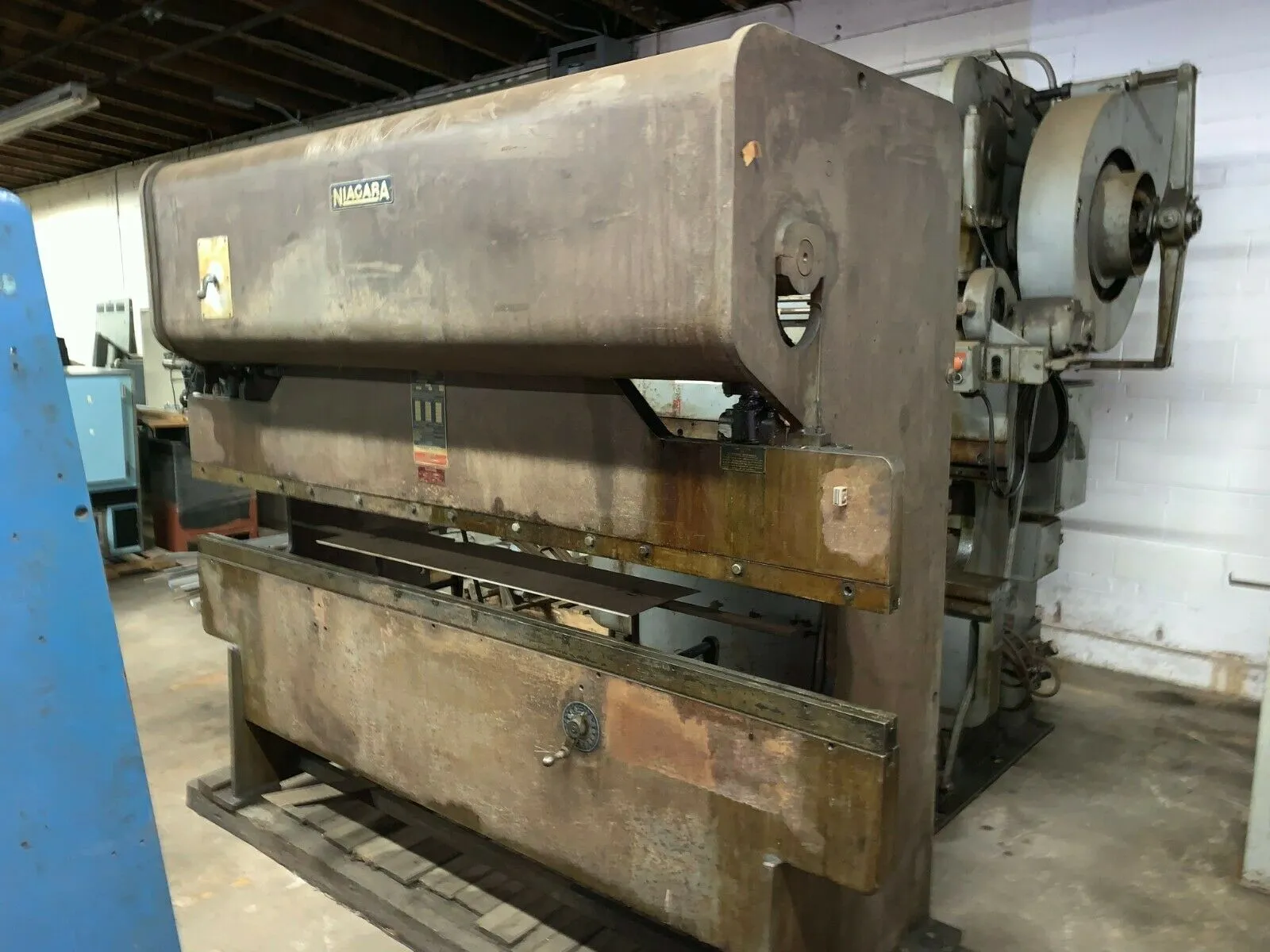 USED NIAGARA TB-25-6-8