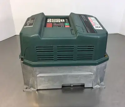 Reliance Electric GV3000 1 HP 1V2151 Vector Inverter 230 VAC 1B