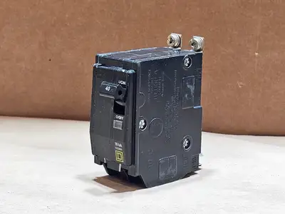 Used SQUARE D QOB240 Switchgears British Columbia CA | Lenmark #1438517
