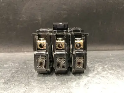 Used FEDERAL PIONEER NB320 Switchgears British Columbia CA | Lenmark #244176