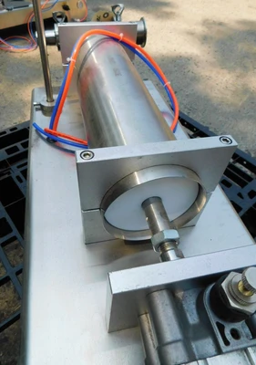 USED SINGLE TABLE TOP 2500 ML