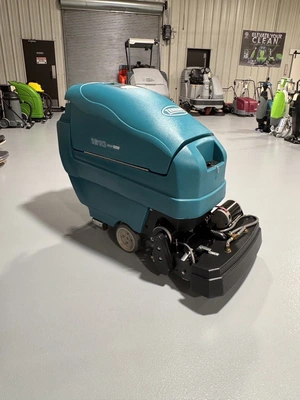 Tennant 1610 Ready Space Carpet Extractor Refurbished