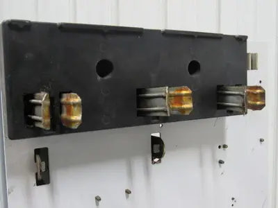 A-B Allen Bradley 1336F-BRF75-AN-EN 7.5HP AC Drive Assembly Bucket Disconnect