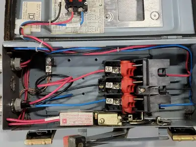 30 Amp, 3 Pole, 600 volts, Non-Fusible Disconnect Switch