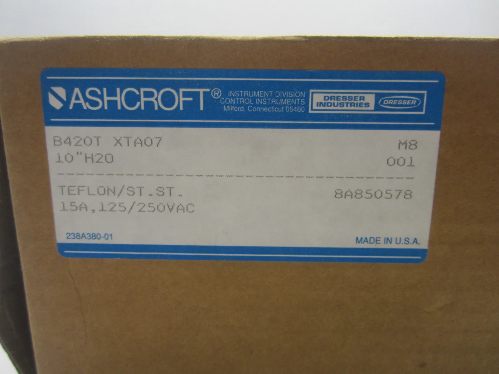 New Ashcroft B420T-XTA07 Pressure Control Switch B420TXTA07