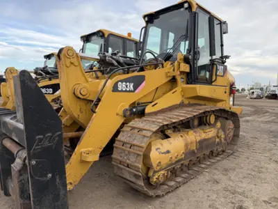 USED 2018 Caterpillar 963K