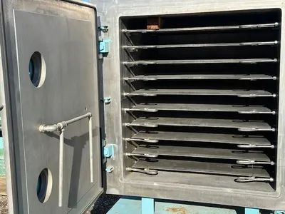 1990 MCGILL 9.00E+09 Dryer Shelf Vacuum | Perry Equipment (3)