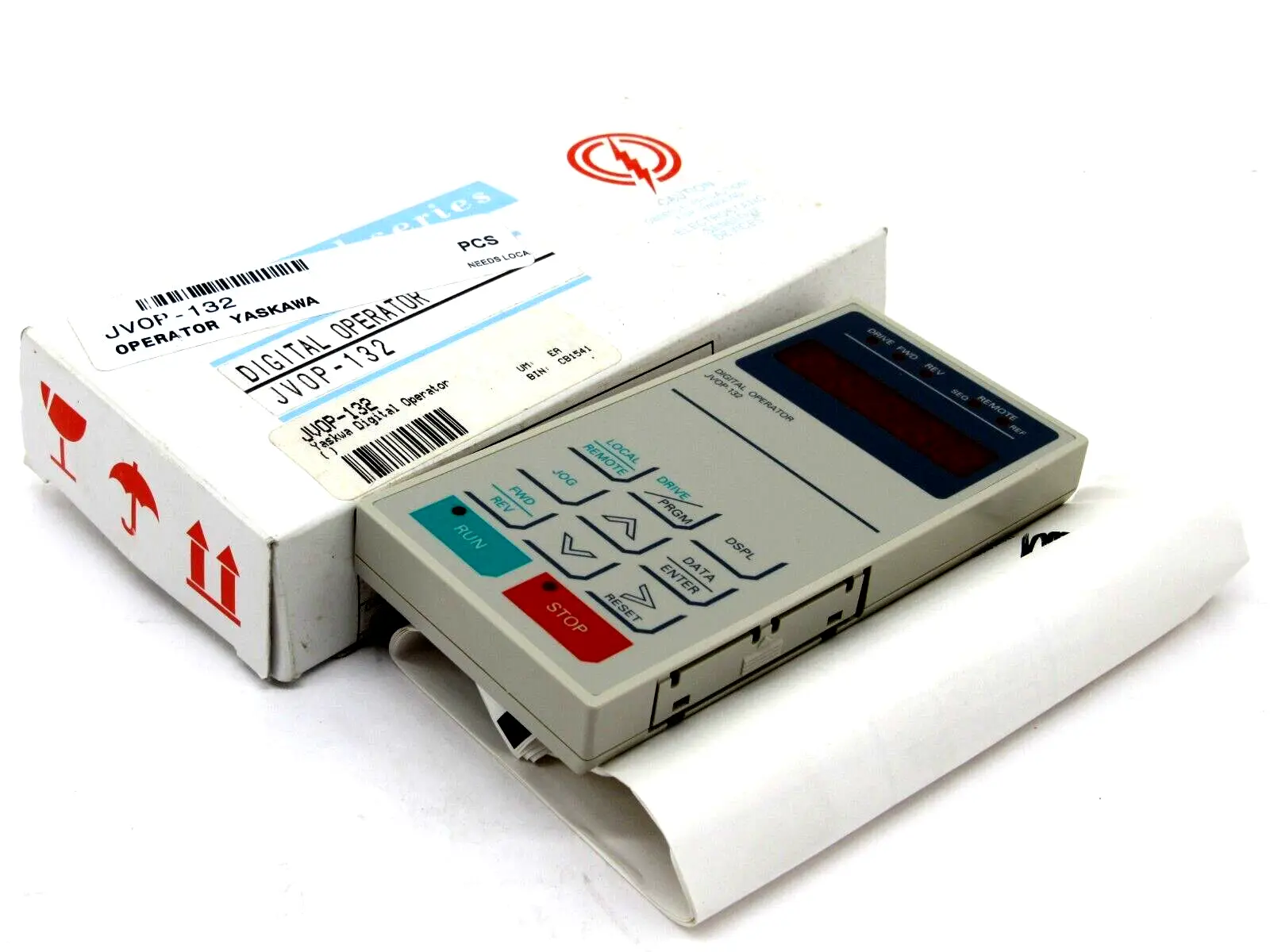 NEW YASKAWA JV0P-132 OPERATOR JV0P132