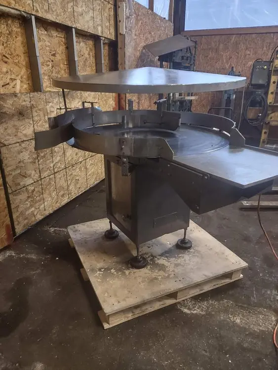 Used 48 INCH DIAMETER ROTARY UNSCRAMBLING TABLE _UNKNOWN_ Accumulators Illinois US | Save on Equipment #1147604