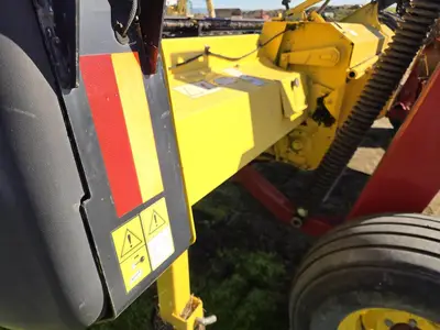 USED 2016 NEW HOLLAND H7150