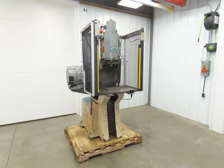 Used GREENERD _UNKNOWN_ Hydraulic Presses Indiana US | Arrow Industrial #920871