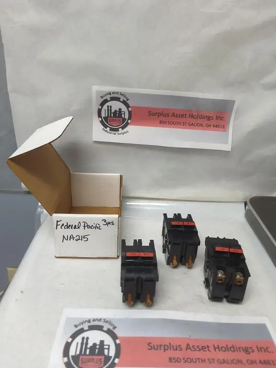 Used FEDERAL PACIFIC NA215 Circuit Breakers | Surplus Asset Holdings #1189380