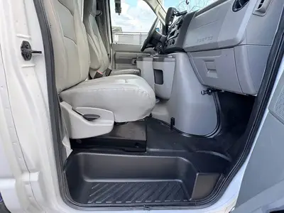 Used 2024 FORD E-350 Reefer Trucks Florida US | Truck and Van Outlet #1509245