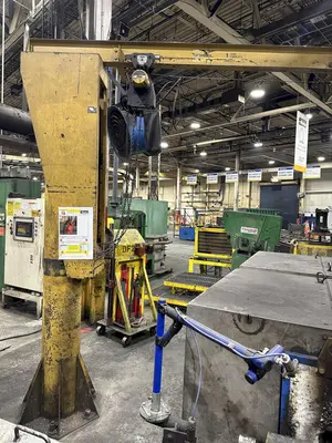2000 LB (1 TON) X 9' X 10' H GORBEL FREE STANDING JIB CRANE & P&H POWERED CHAIN HOIST: STOCK #20218