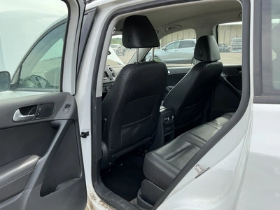USED 2016 VOLKSWAGEN TIGUAN