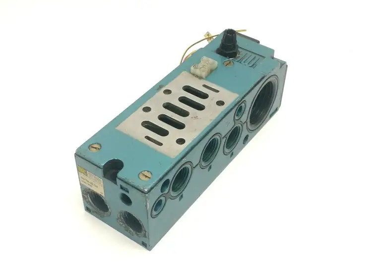 Used MAC VALVES _UNKNOWN_ Solenoid Valves Michigan US | Maverick Industrial Sales #1092321
