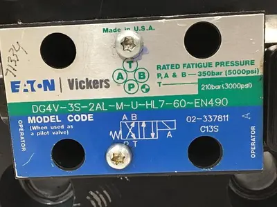 USED VICKERS DG4V-3S-2AL-M-U-HL7-60-EN490