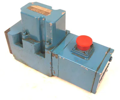 MOOG J661-124 SERVO VALVE J661124