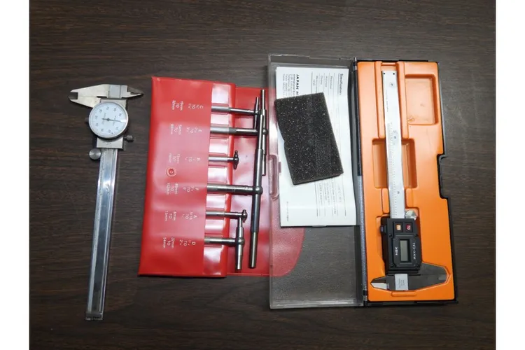 Used _UNKNOWN_ _UNKNOWN_ Digital Calipers Ohio US | Thompson Auctioneers #1370720