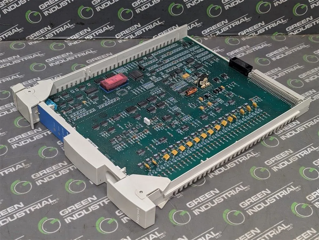 Honeywell 51304754-150 UCN High Level Analog Input Card HDW: R FW: D Used
