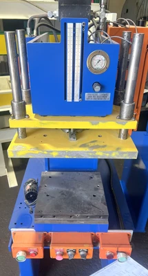 USED 1997 NEFF NEFF C-FRAME BENCH PRESS